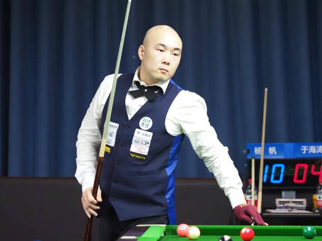 中的表现逐 中的表现逐