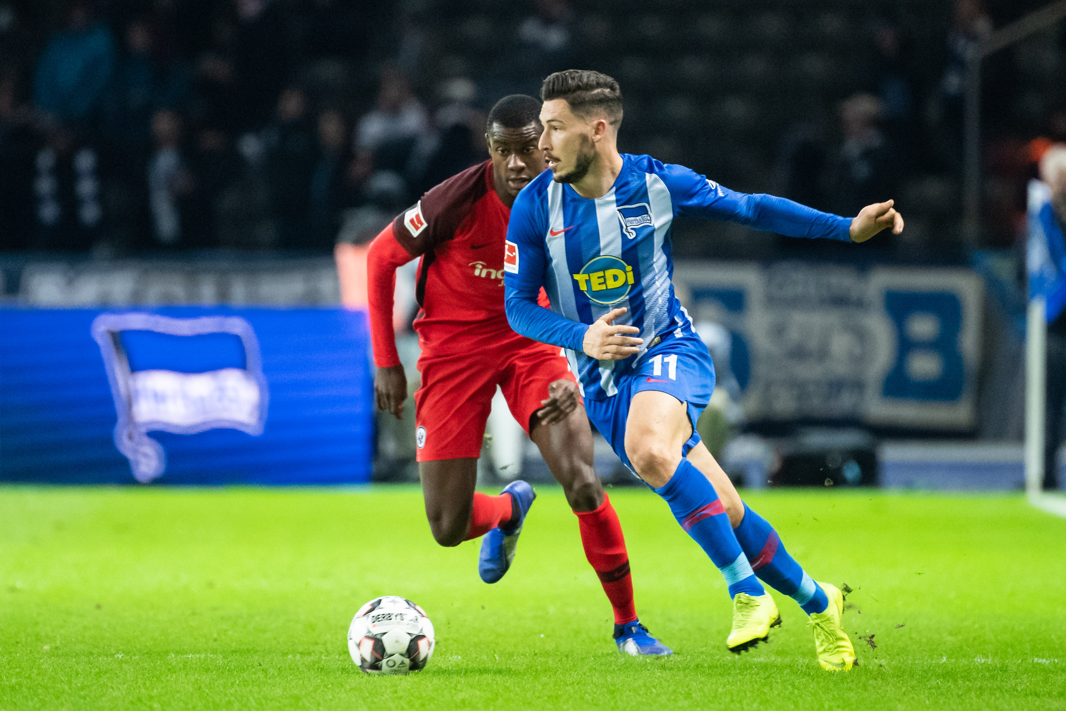 保持密切关 保持密切关